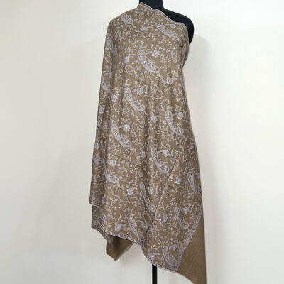 Fully Emb. Shawl #681