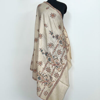 Fully Emb. Shawl #562