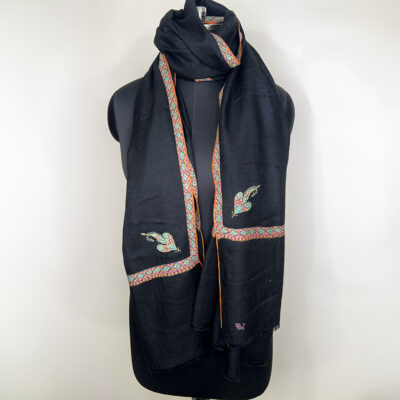 Border Emb. Scarf #907