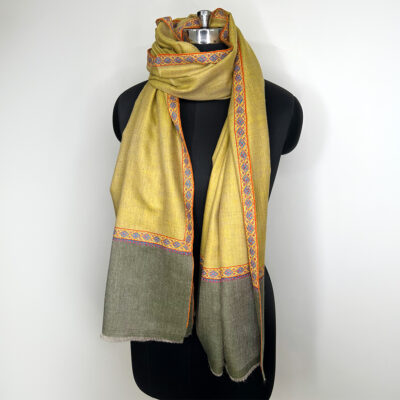 Border Emb. Scarf #004